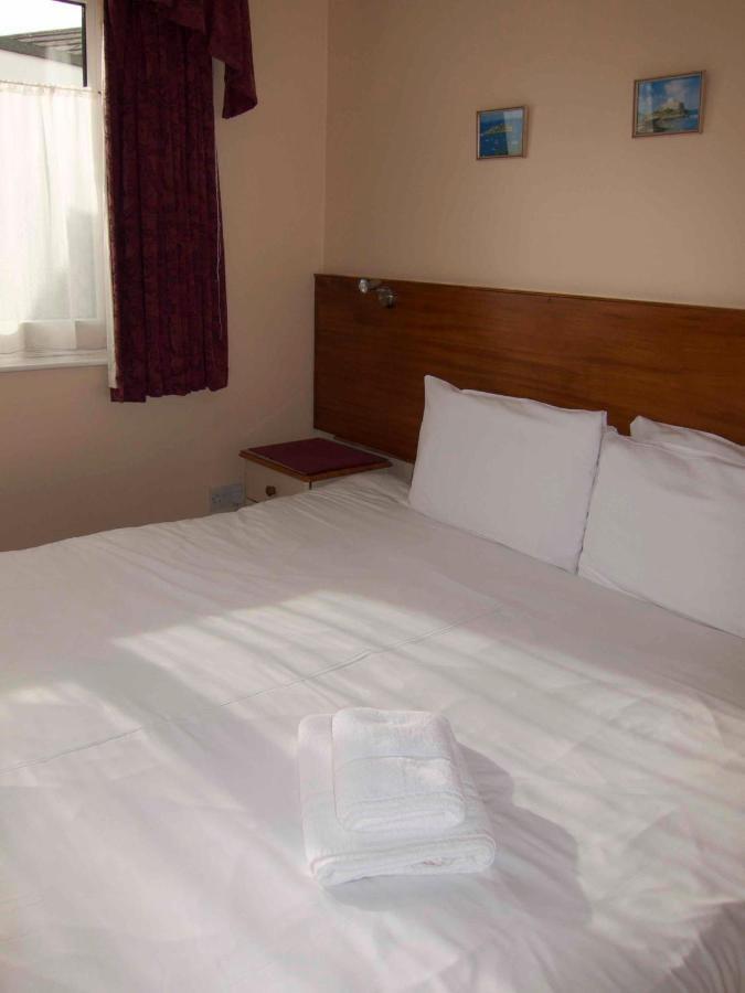 Grisnoir Guest House Saint Peter Port Extérieur photo